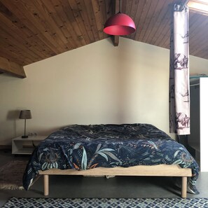 3 Schlafzimmer, Reisekinderbett, Internetzugang, Bettwäsche