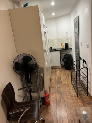 المنشأة من الداخل