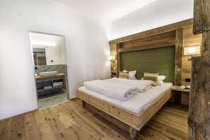 1 bedroom, individually furnished, bed sheets - Apartment in Neustift Near Ski Lift (Neustift Im Stubaital)