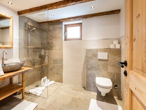 House | Bathroom