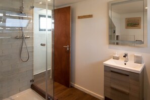 Interior - HOUSEBOAT ELEUTHERA (Bembridge)