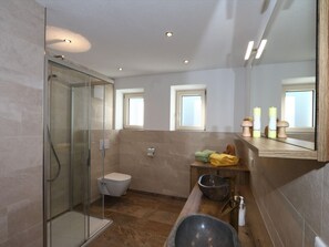 House | Bathroom