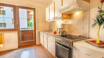 Apartment | Private kitchen | Electric kettle
