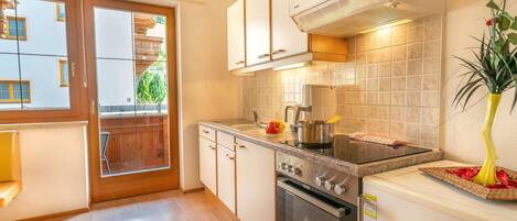 Apartment | Private kitchen | Electric kettle