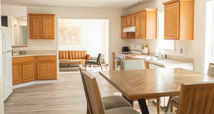 Downtown Alex Bay home- Newly Renovated!