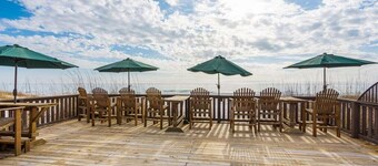 Largo Mar 143- FREE Beach Chairs!