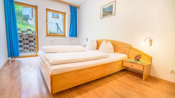 1 bedroom, individually furnished, bed sheets