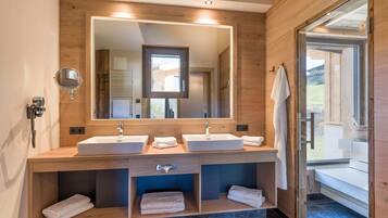 Ferienhaus | Badezimmer | HandtĂŒcher