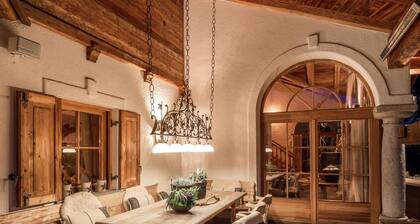 Exclusive Tyrolean Chalet Near Ski Lifts
