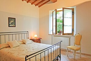 2 sovrum, strykjärn/strykbräda, resesäng och wi-fi