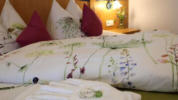 Departamento | 2 habitaciones, muebles diferentes y ropa de cama