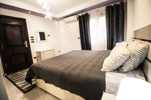 アパートメント | 2 室のベッドルーム、アイロン / アイロン台、WiFi (無料)