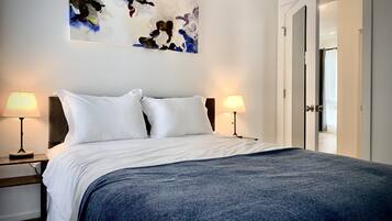 3 soverom, skrivebord, reiseseng for barn og wi-fi