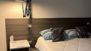 Quarto standard, 1 cama de casal | 1 quarto, cofres nos quartos, escrivaninha, quartos à prova de som