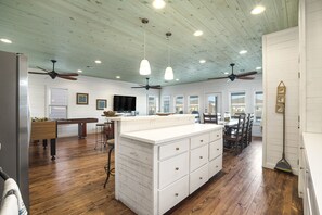 Interior - A Shore Bet - fishing pond, near the beach, outdoor lounge spaces, shared pool! (Port Aransas)