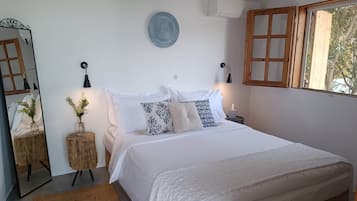 1 chambre, coffres-forts dans les chambres, fer et planche à repasser