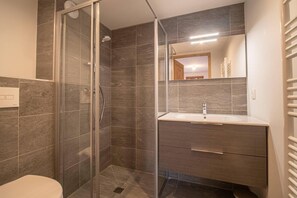 Shower - 4th floor, balcony, tv, 55m², Valmorel (Les Avanchers-Valmorel)