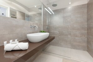 Bathroom - Skalskiego Apartment Warsaw by Renters (Warsaw)