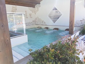 Indoor pool, outdoor pool