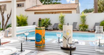 Villa with private pool for 8 people