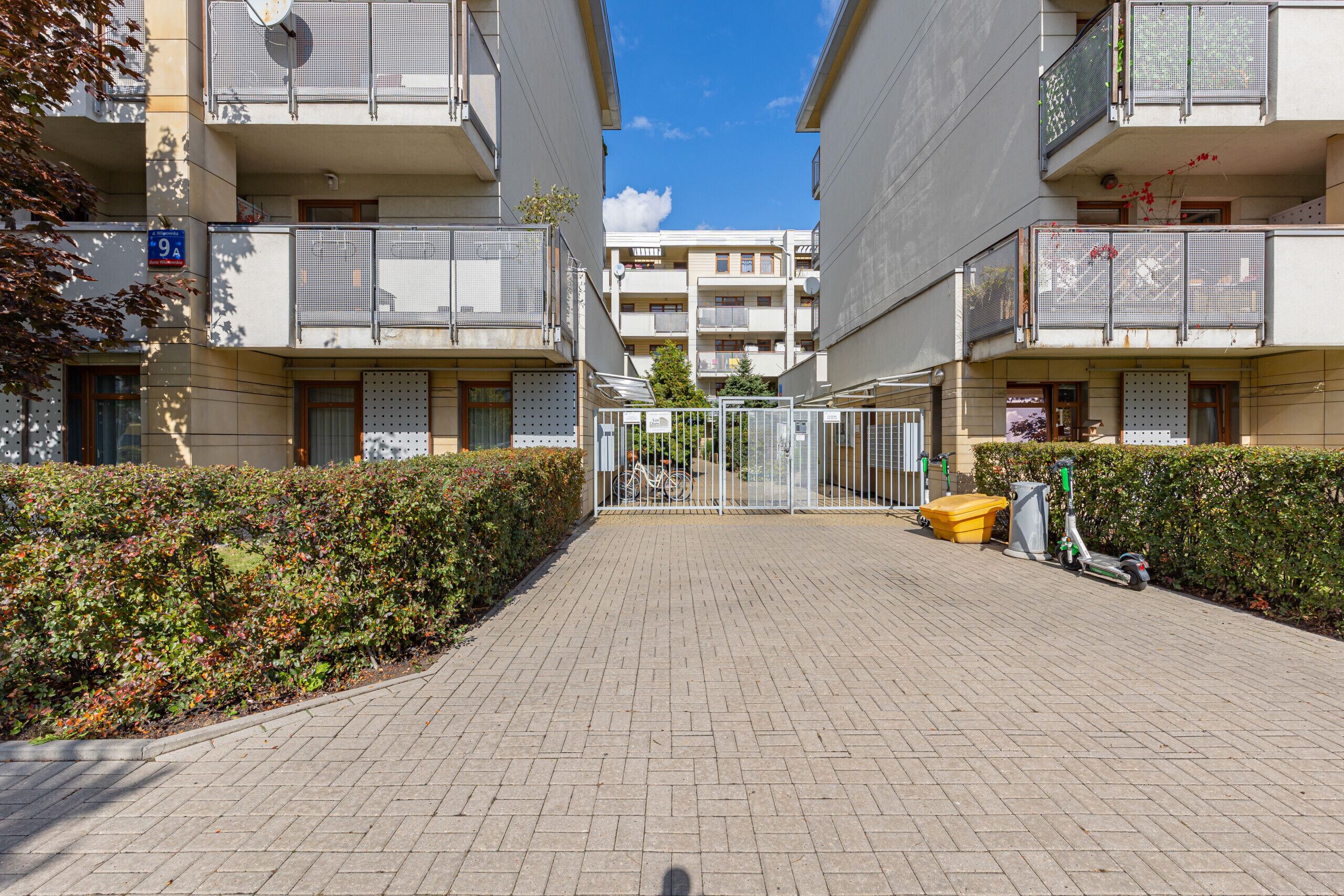 المنشأة من الخارج