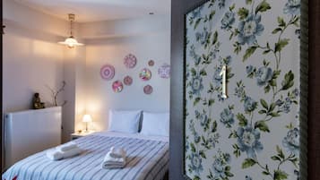 Studio, Smoking | 1 bedroom, Internet