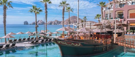 3 outdoor pools