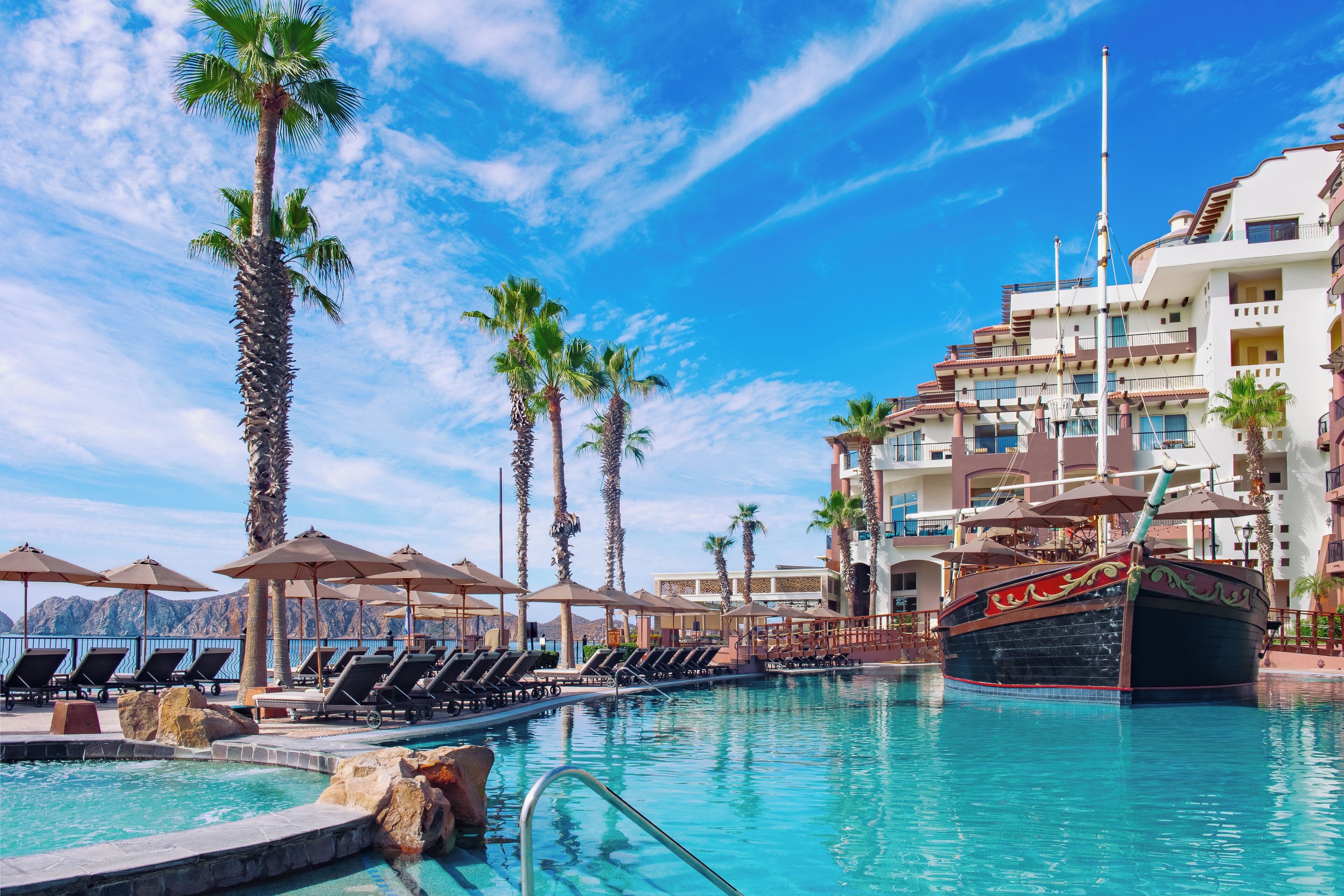 3 kolam renang terbuka 