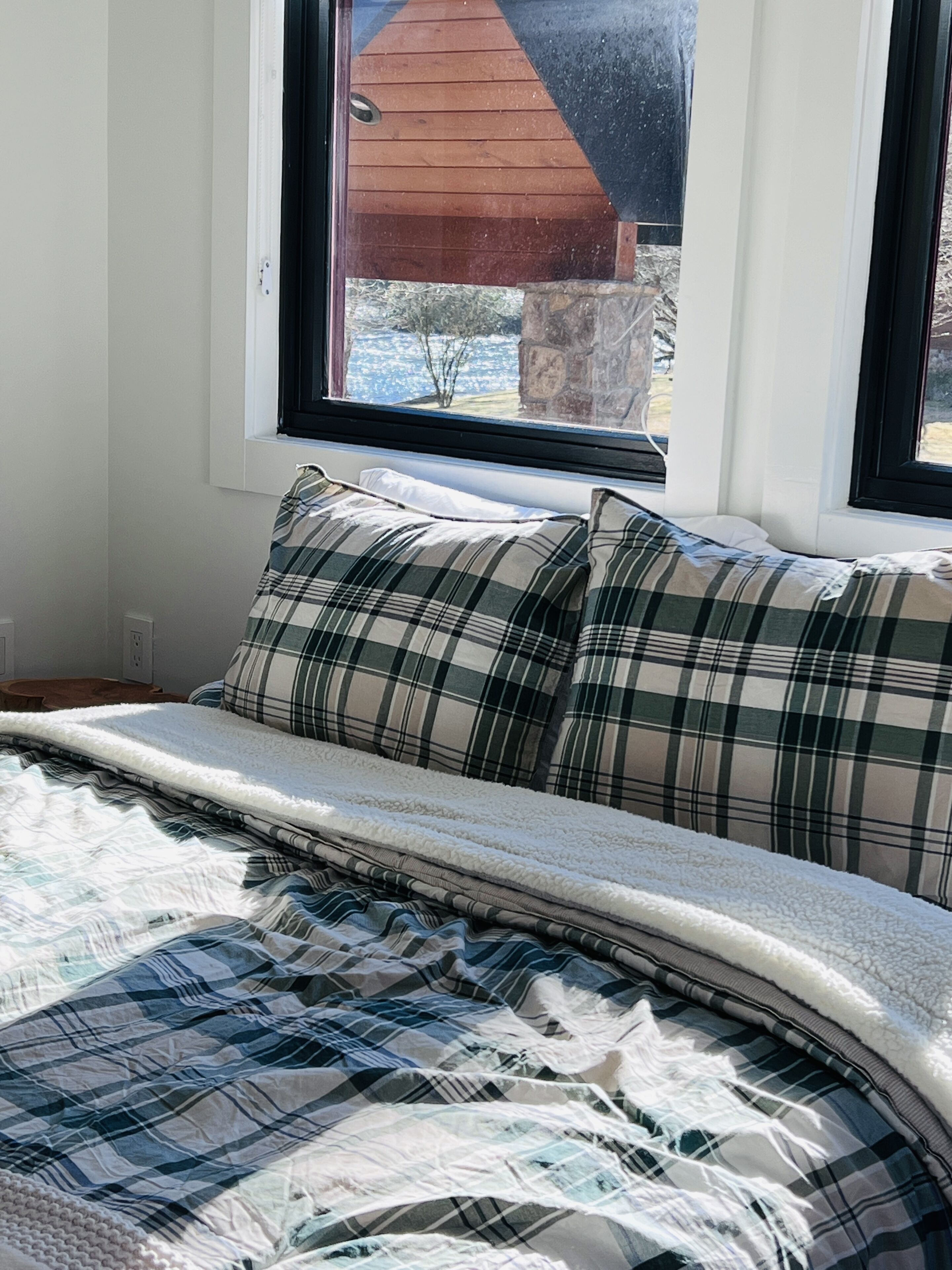 1 bedroom, desk, free WiFi, bed sheets