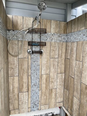 Shower, hair dryer - Spacious Beach House, 2.5 blocks from beach, WiFi, Central Air (Wildwood Crest)