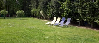 "Rose" vacation apartment in country house style with outdoor sauna and lots of nature