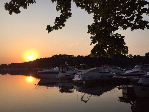 "Rose" vacation apartment in country house style with outdoor sauna and lots of nature