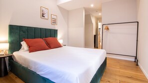 4 Schlafzimmer, Bügeleisen/Bügelbrett, kostenloses WLAN, Bettwäsche