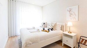 2 dormitorios, tabla de planchar con plancha, wifi gratis y ropa de cama