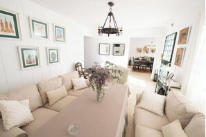 Älytelevisio, kirjoja