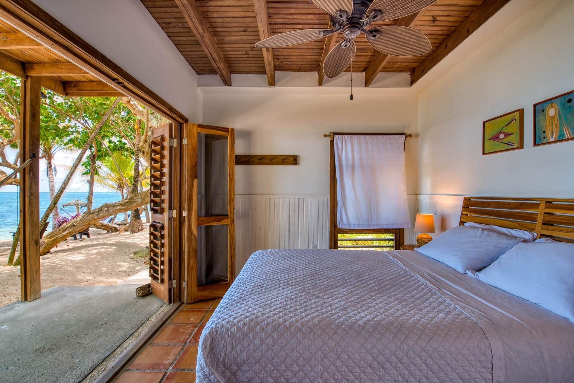 Dihias secara berasingan, dilengkapkan perabot secara berasingan 