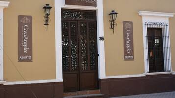 Entrada de la propiedad