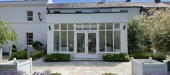 Stunning and Luxurious Manor House Holiday Home