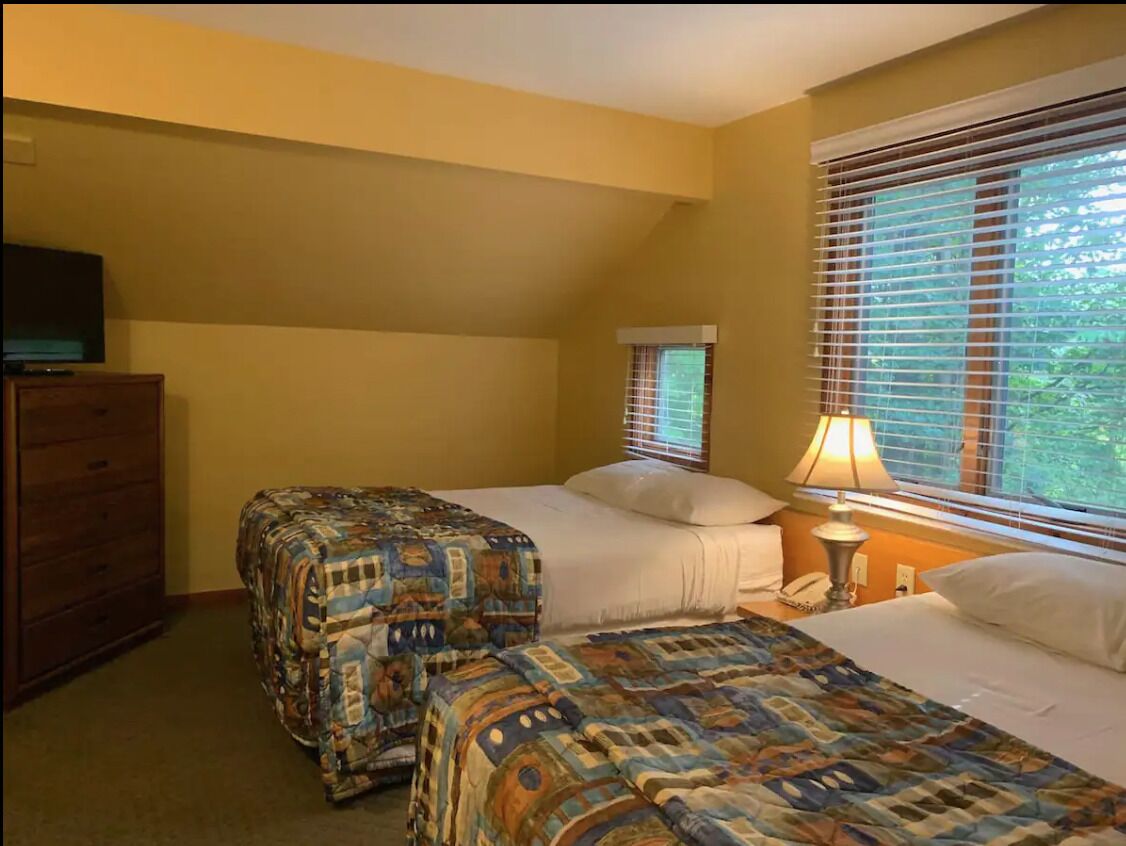 Cozy 2BR Suite in Shawnee Village Resort!