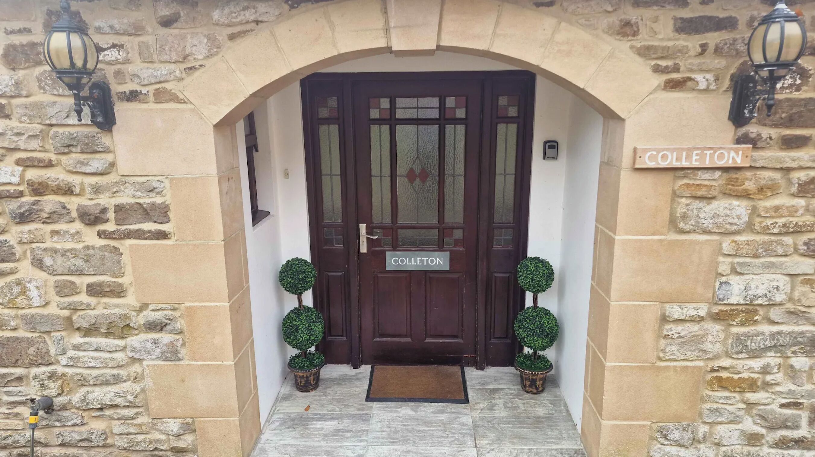 Entrée de l’hébergement 