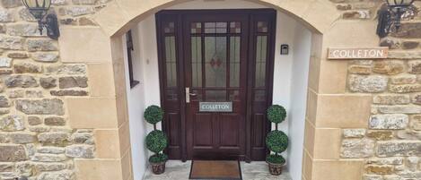 EntrĂ©e de lâhĂ©bergement