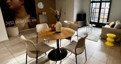 Les demoiselles de la tour avec terrasse