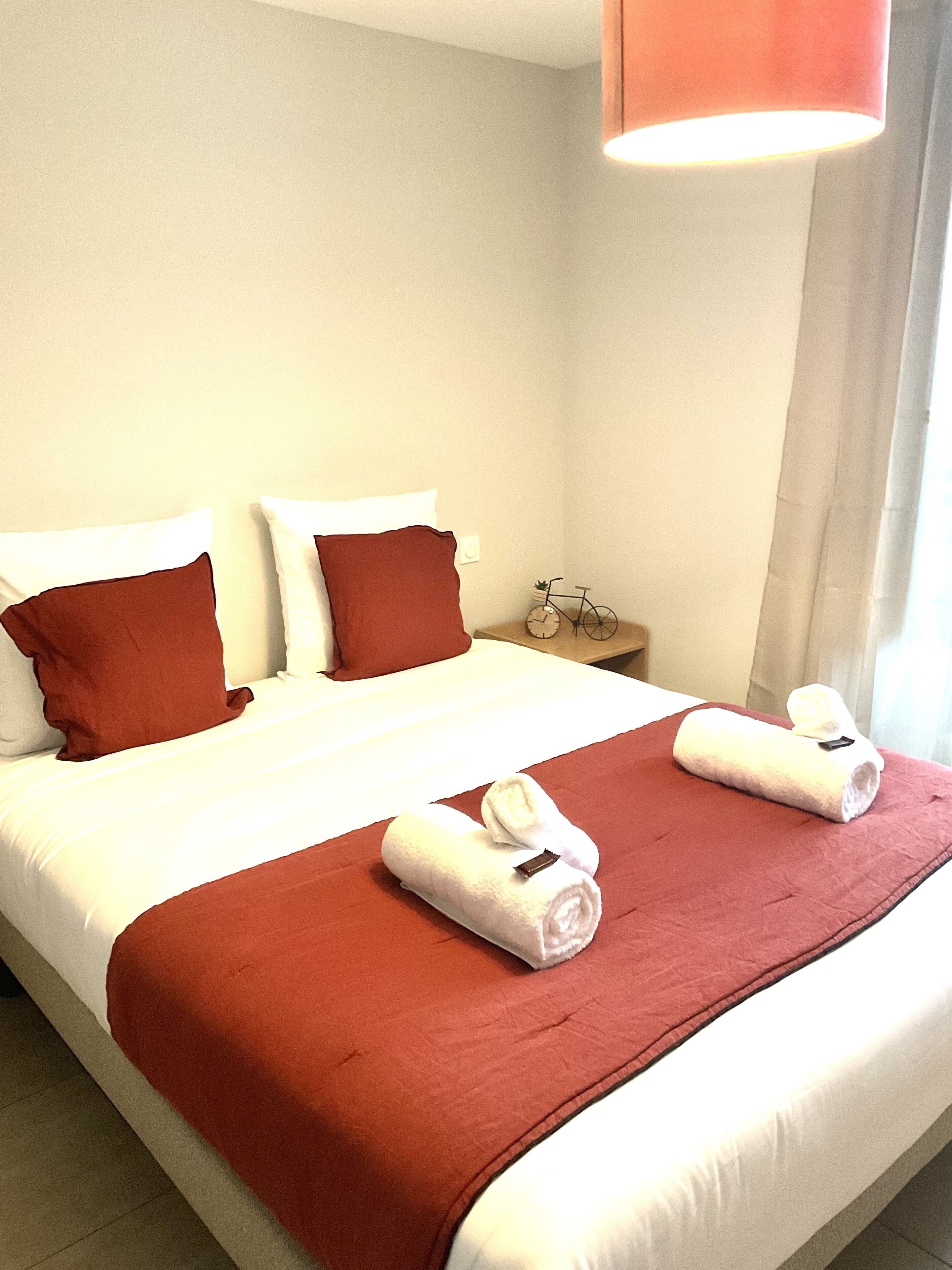 2 makuuhuonetta, äänieristys, silitysrauta/-lauta, ilmainen Wi-Fi