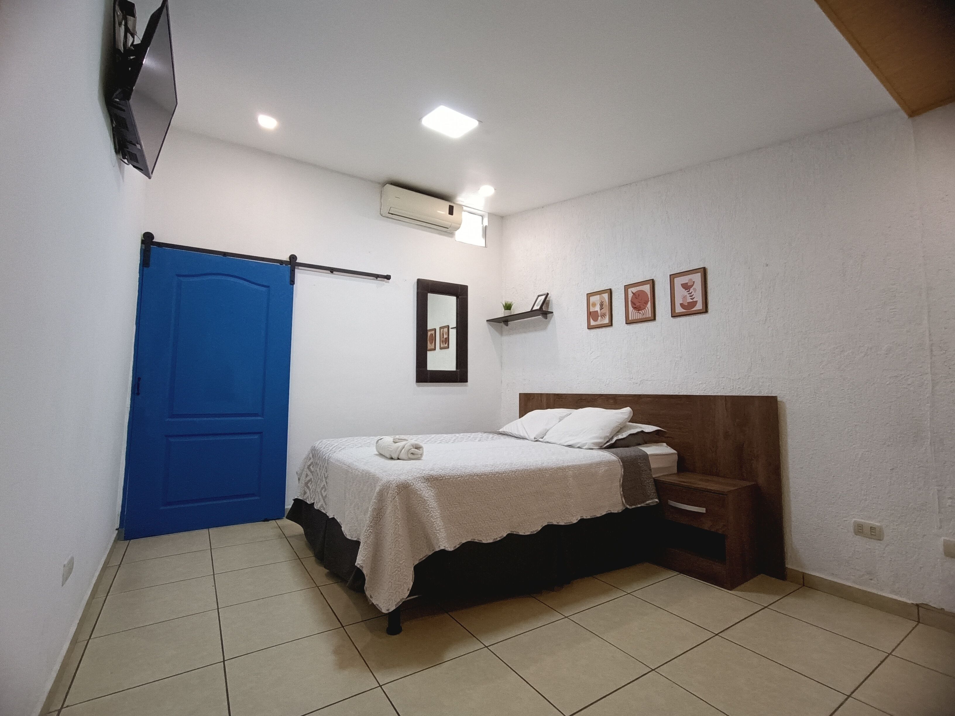 스탠다드룸 | 암막 커튼, 다리미/다리미판, 무료 WiFi, 침대 시트