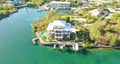 Bell Channel Bay Condo in Lucayan Gardens