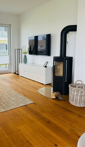 Interior - Strandbude - 2 balconies, fireplace, underfloor heating, bathtub, parking space (Olpenitz)
