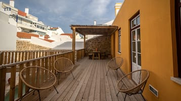 ํ
๋ผ์ค/ํํฐ์ค