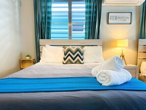 1 chambre, fer et planche à repasser, Wi-Fi gratuit, draps fournis