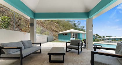 Villa Sirena | Pool | Queen beds | Gated