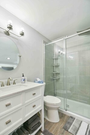 Hair dryer, towels - 3 blocks from Spookynook & on the historical reg. (Hamilton)